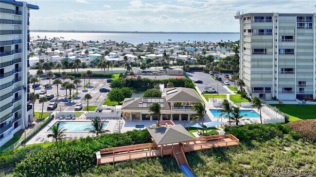 Building Photo - 10680 S Ocean Dr