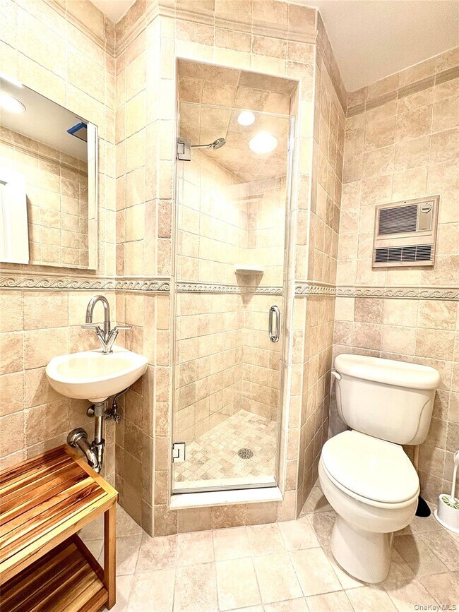 Building Photo - 253 Dune Rd