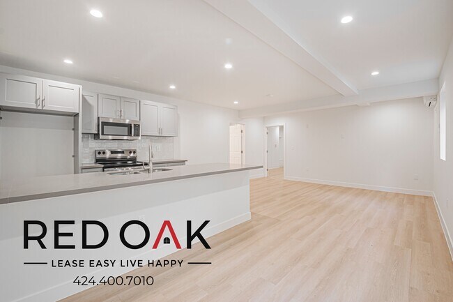 Building Photo - 6738 Independence Ave