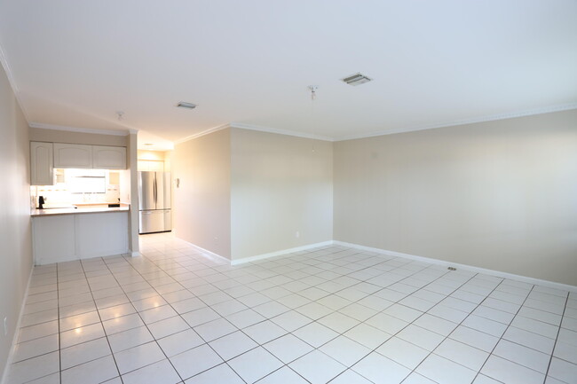 Building Photo - 101 Shoreview Dr
