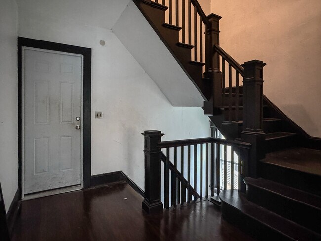 Building Photo - 55 Myrtle Ave