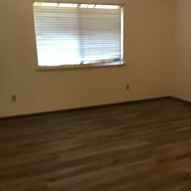 Building Photo - 2673 Cherry St
