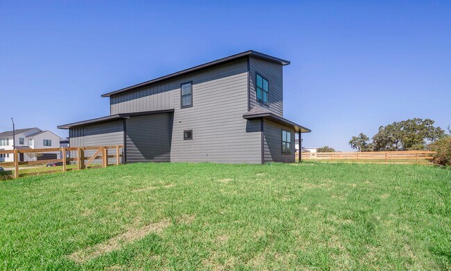 Building Photo - 3004 Alpha Wolf Ct