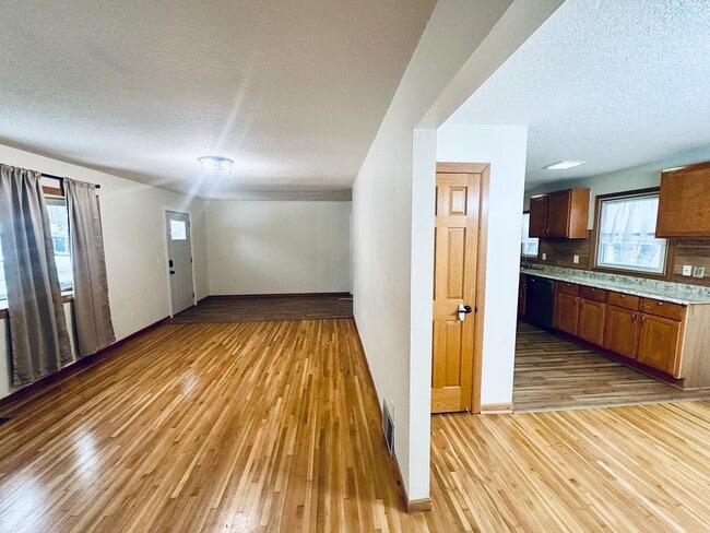 Building Photo - Gorgeous Single Family Home w/ Sundeck and Large Yard!