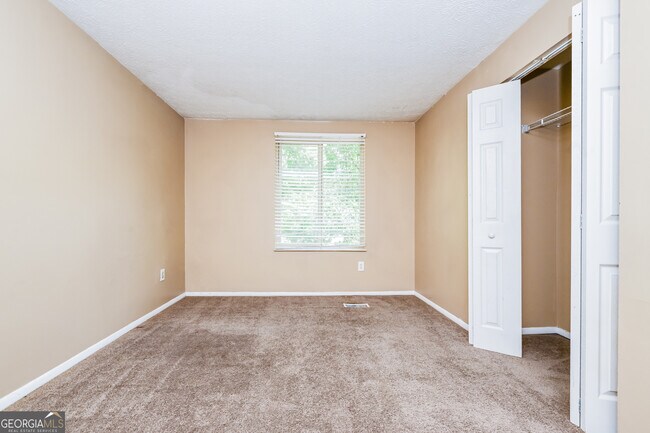 Building Photo - 5300 Tasman Trail