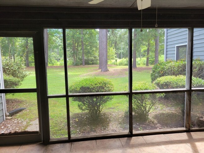 Building Photo - First Floor Plantation Pointe Condo Available!