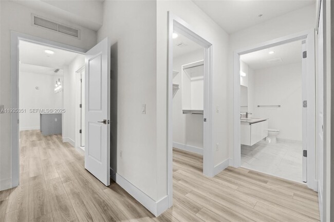 Building Photo - 101 Diplomat Pkwy