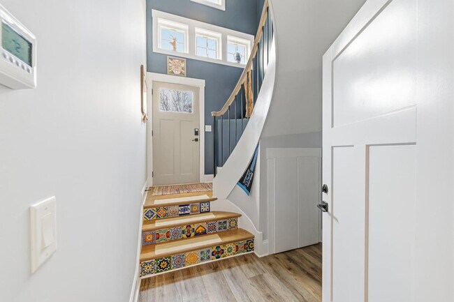 Building Photo - 4109 Dinglewood Ave