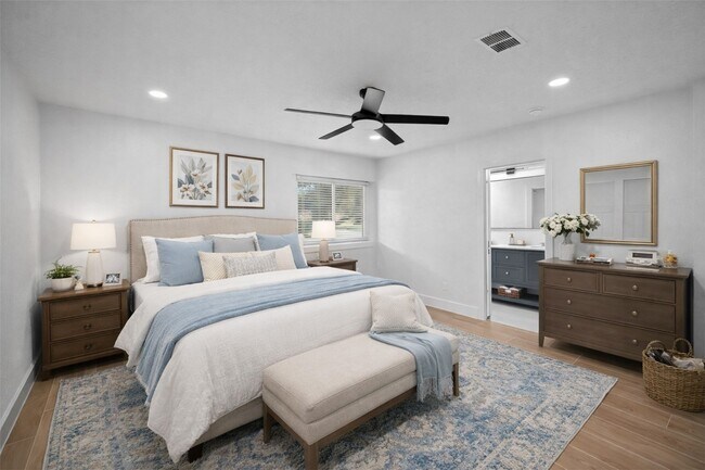 Building Photo - 303 Knoll Forest Dr