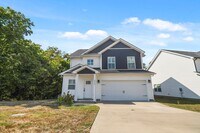 Building Photo - Pet Friendly Four Bedroom!