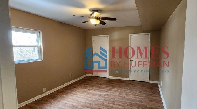 Building Photo - Two Bedroom Townhouse | New Harmony