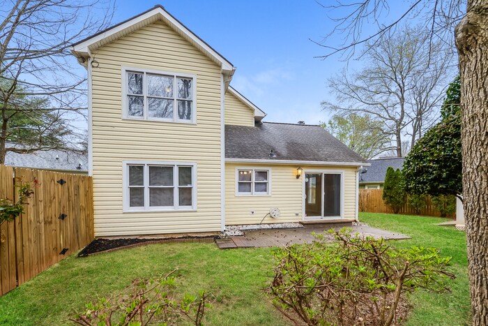 Building Photo - 610 Pisgah Church Rd