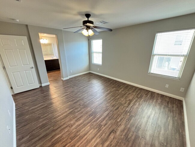 Building Photo - 10835 Broxden Jct Ave