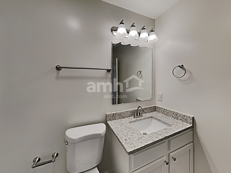 Building Photo - 1145 Bumblebee Way