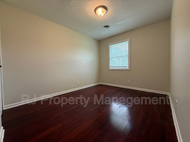 Building Photo - 4277 Falcon Cove