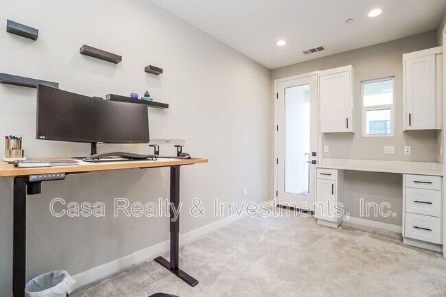 Building Photo - 2117 Copper Walk