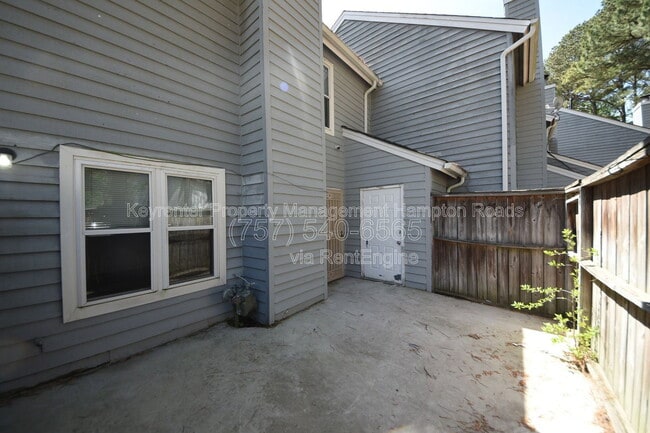 Building Photo - 101 Madison Chase