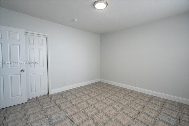 Building Photo - 320 84th St