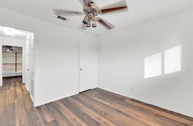 Building Photo - 13517 Castilian Dr
