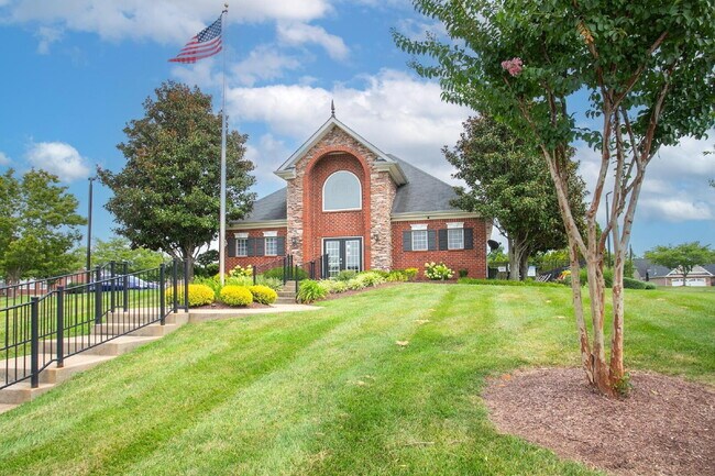 Building Photo - Single-level 2-bed, 2-bath townhome in 55+ community with pool, clubhouse, fitness center and gro...