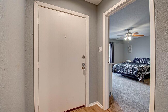 Building Photo - 14777 Wunderlich Dr