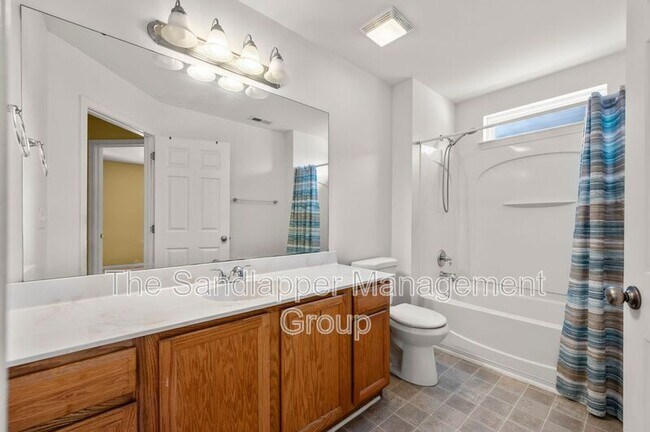 Building Photo - 217 Meadow Wood Rd