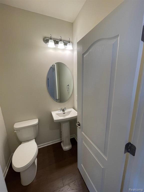 Building Photo - 22470 Woodbridge Ln