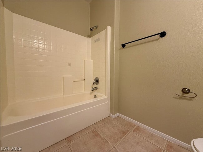 Building Photo - 246 Duck Hollow Ave