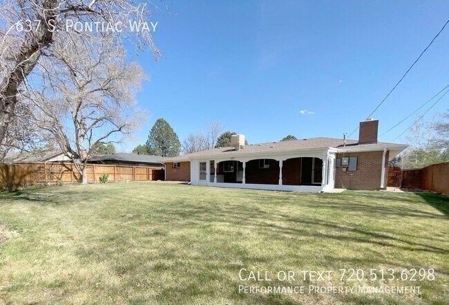 Building Photo - 637 S Pontiac Way