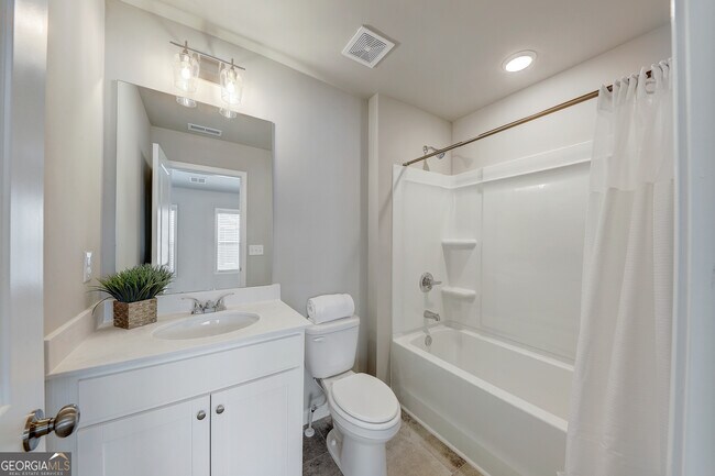 Building Photo - 43 Cobalt Ln