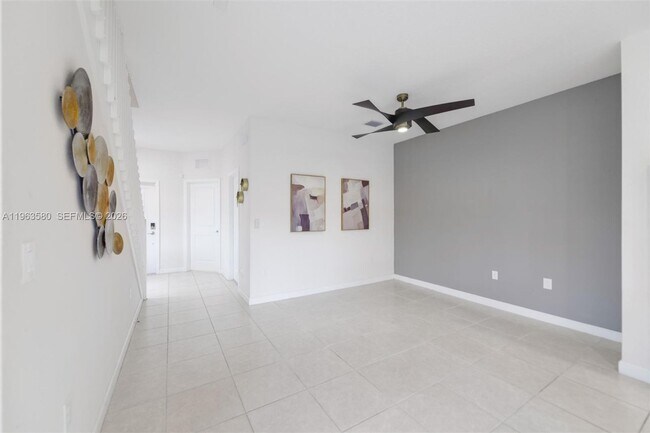 Building Photo - 20814 NE 5th Ct