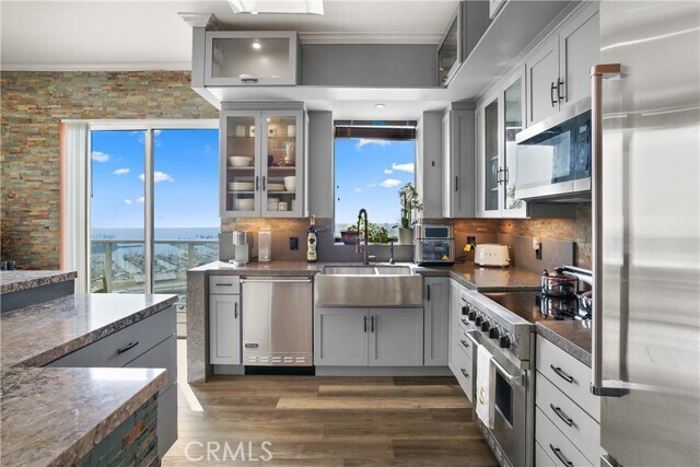 Building Photo - 488 E Ocean Blvd