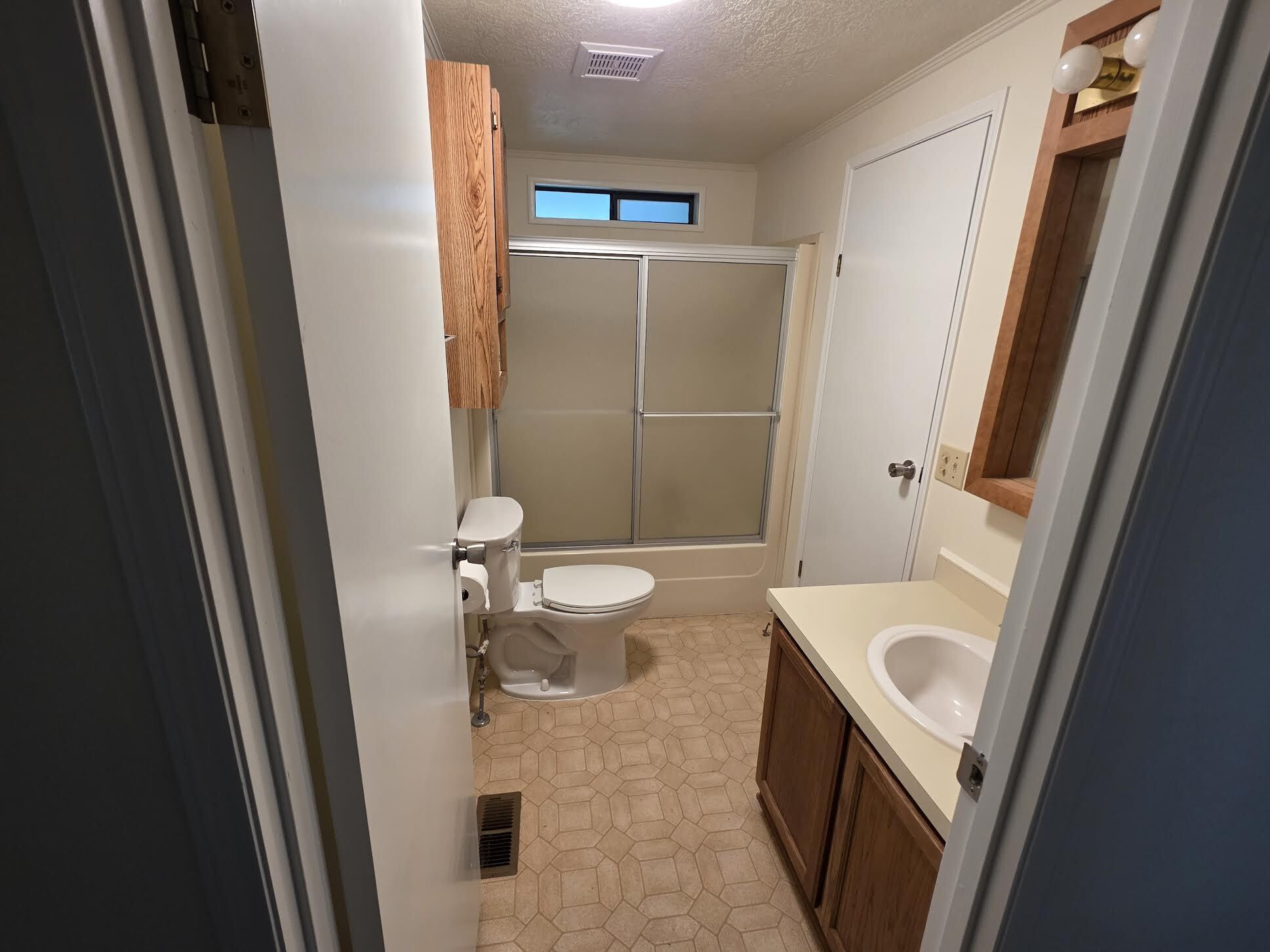 Building Photo - 20835 Valsetz Rd