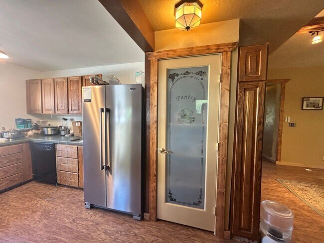 Building Photo - 505 Camas Creek Loop