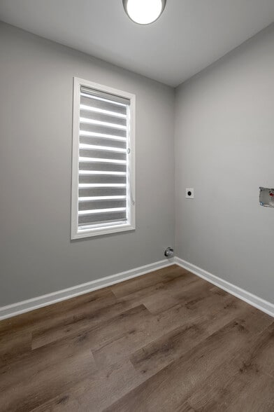 Building Photo - 242 Elkhorn Meadows Dr