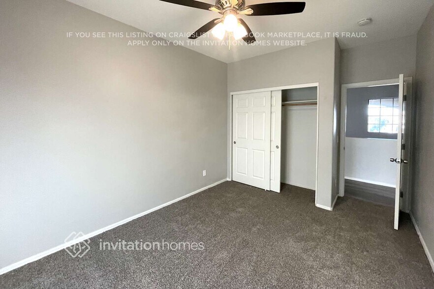 Building Photo - 1421 S 123rd Dr