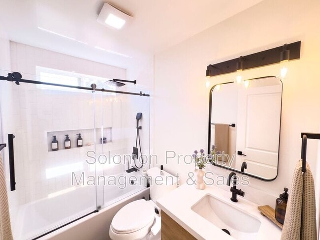 Building Photo - 3564 Thunder Dr