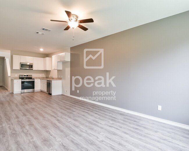 Building Photo - $1599! 3Bed/2.5Bath Fort Worth Duplex Ready for move in Now!