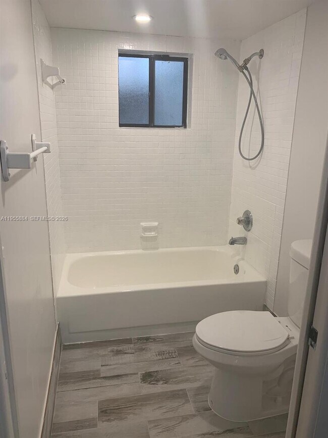 Building Photo - 8520 SW 133rd Avenue Rd