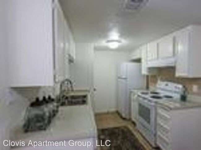 Building Photo - 1099 Sylmar Ave