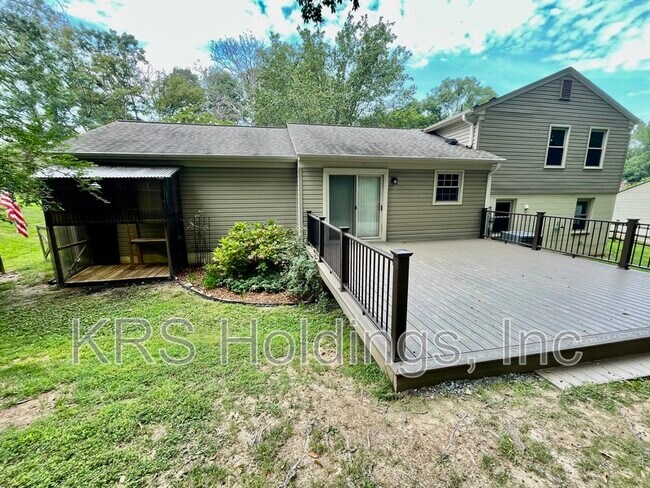 Building Photo - 11969 Dolly Madison Cir