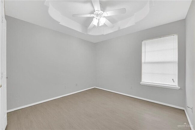 Building Photo - 13 Quamasia Ave