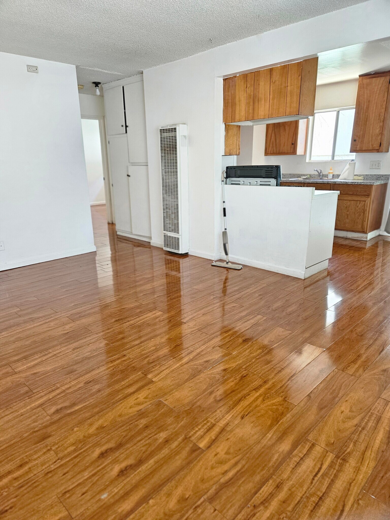 Building Photo - 4420 W 169th St