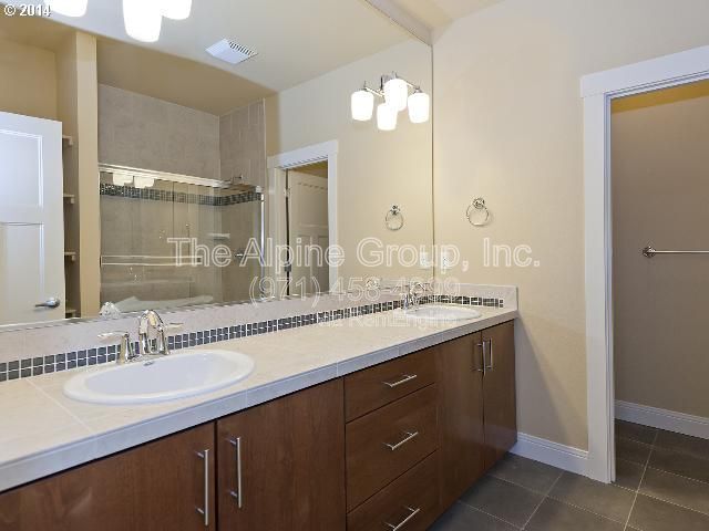 Building Photo - 14323 SW Compass Dr