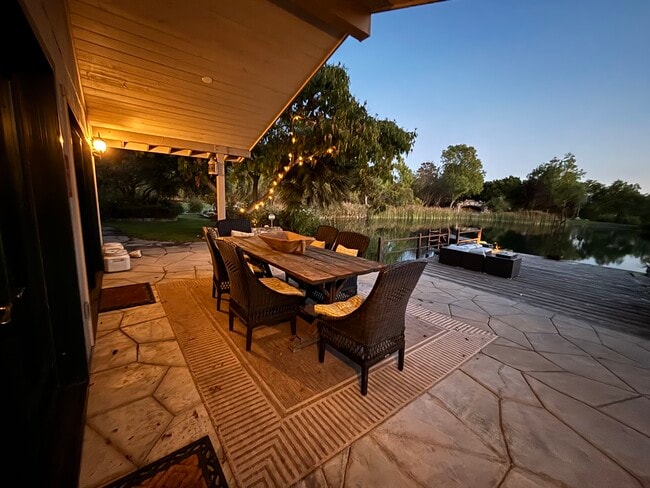 Building Photo - 3740 Roblar Ave