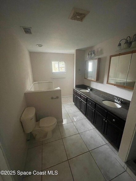Building Photo - 4279 Indian River Dr