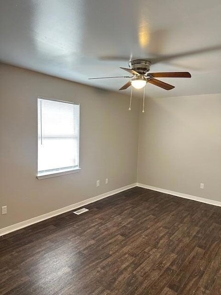 Building Photo - 4100 N Ocoee St