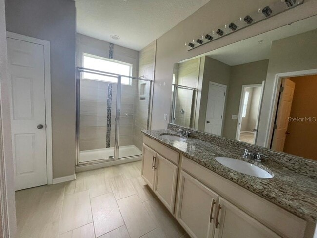 Building Photo - 15221 Sunrise Grove Ct