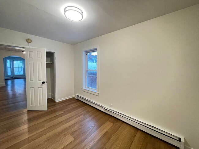 Building Photo - 33 Malvern St