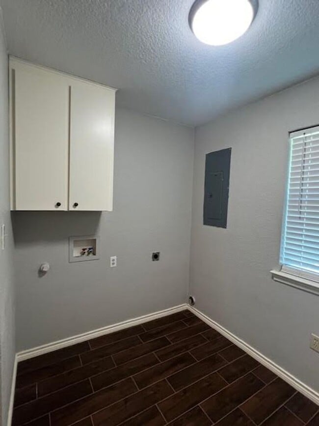Building Photo - Spacious 2 bedroom in Moody
